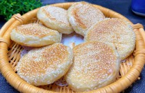 独家油脂酥脆秘诀何在？探寻传统美食油酥火烧制作奥妙！