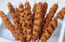 烤面筋做法独家揭秘，轻松掌握核心技术，迅速吸引食客。