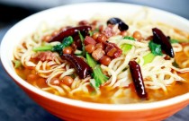 想学牛肉板面汤料？正宗配方手把手教你做出地道美味
