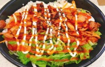 揭秘高校食堂暴利美食：95后靠这3类小吃月入10万