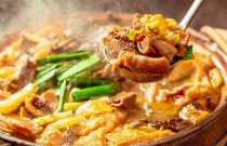 港式喷泉牛杂培训哪家靠谱？实体店实操+配方教学全揭秘！
