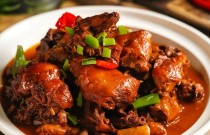 红烧烤鸭的做法：色香味俱佳的经典美食