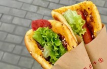 做烧饼一年能赚多少钱？算清账本，轻松致富不是梦！