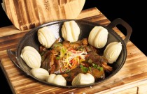 小地锅是什么地方的菜？风味独特，创业路上人气爆！