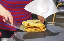 煎饼果子怎么调面糊？配比才是关键，调得好生意才能火！