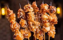 炸卤小吃生意到底赚不赚钱？了解这几点，新手也能轻松上手！