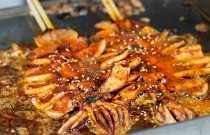 铁板鱿鱼哪里学最好？深度解析四大学习途径，选对机构才能轻松开店！