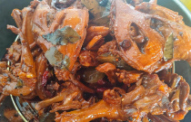 花 1 天做卤鸭货，镇上 10 多分钟售罄