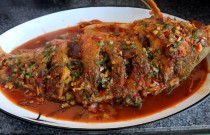 30 元买 15 条鱼做红烧，摆摊遇定价难题？