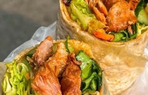 弃职摆摊卖卤肉卷饼，3小时营收1700+！小生意藏翻身机会