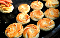 山东临沂马蹄子烧饼好做吗？配方标准化有诀窍，一人摆摊也能轻松干！