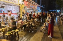 地摊火锅利润分析？小本创业别瞎冲，这几条经验能让你越摆越赚！