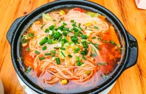 在哪里可以学砂锅米线？学会这碗热气腾腾的小吃，摆摊开店都能稳稳出餐！