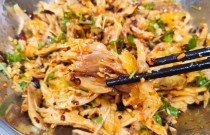 手撕鸡培训一般需要多少钱？掌握核心技法更关键，让创业路不再迷茫！