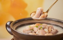 四川正宗蹄花的做法难不难？学会关键细节，普通人也能稳稳做出老味道！