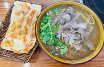 牛肉汤的正宗做法是什么？原料处理、熬汤顺序和常见误区一次讲透