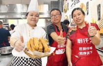 早餐油条豆腐脑为什么总有人排队？想学做油条开早餐店的人可以看看这几点