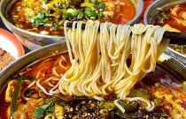 日照哪里可以学米线？开了三家倒了两家的老板，终于搞明白了这件事
