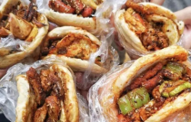济宁夹饼去哪学？新手饼炸不鼓怎么办？摆摊一天能卖多少个？
