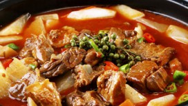 砂锅炖牛肉