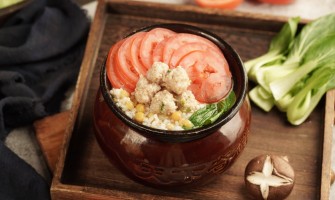 米线店利润大概在多少？操作不难味道正，罐罐米线摆摊开店都能赚！