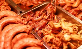 哪里学卤味鸭货更靠谱？少走弯路选对方向，味道和出品才稳得住