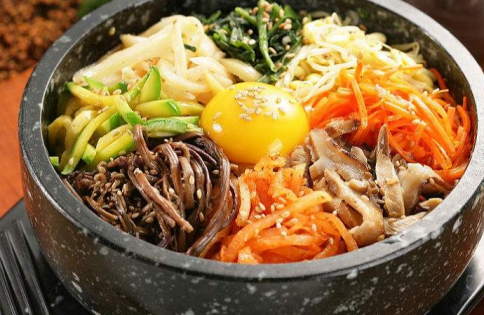 韩式石锅拌饭