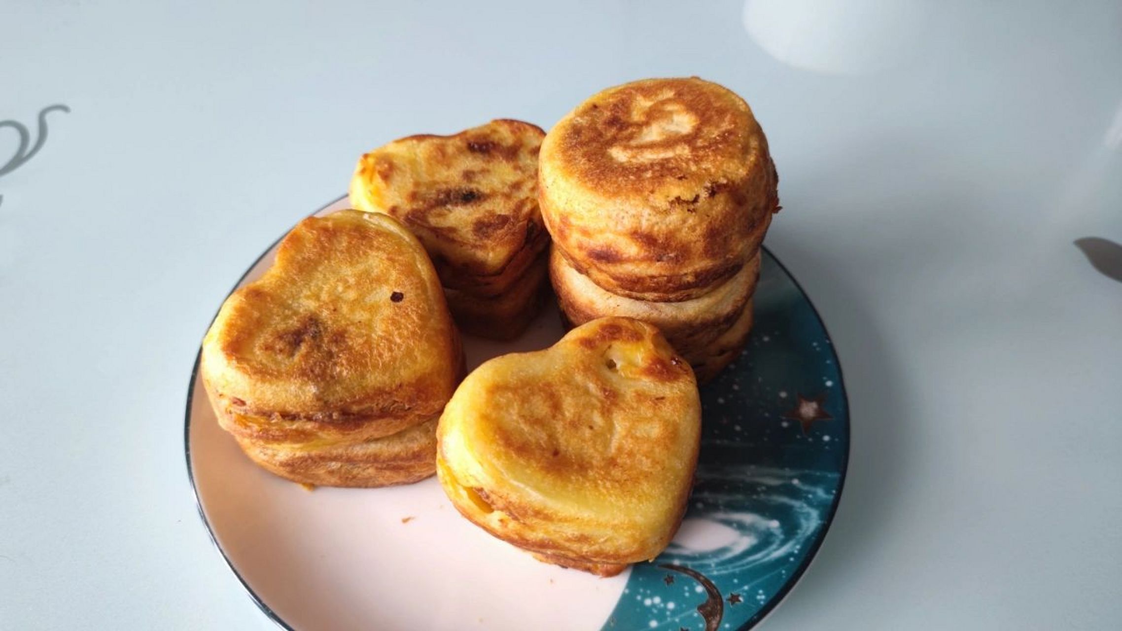 想做正宗鸡蛋肉堡吗？想学鸡蛋肉堡的正宗做法？在哪里学习才最靠谱？