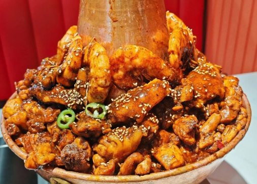 想开火锅鸡店？老沧州火锅鸡加盟费多少？避坑指南+真实费用！