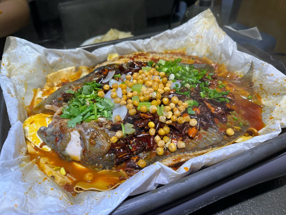 烤鱼的做法：简单又美味，烧烤必备的美味选择
