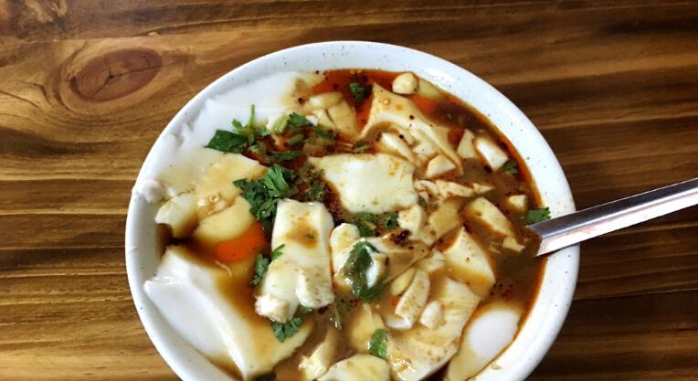 一斤豆子出几碗豆腐脑？学技术真轻松，小本起步也能赚！