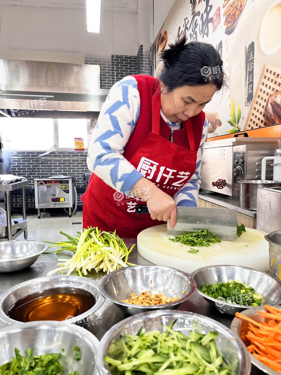一斤豆子出几碗豆腐脑？学技术真轻松，小本起步也能赚！
