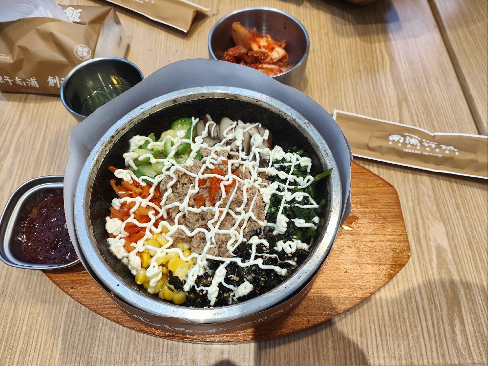 烤肉拌饭技术哪里学？新手能学吗，开店稳稳赚！