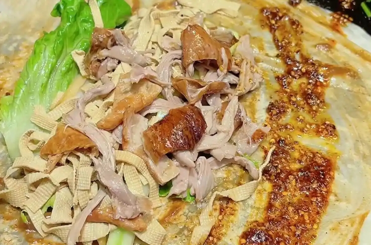 一天卖50个卷饼挣钱吗？小本创业行不行，算账就知道！