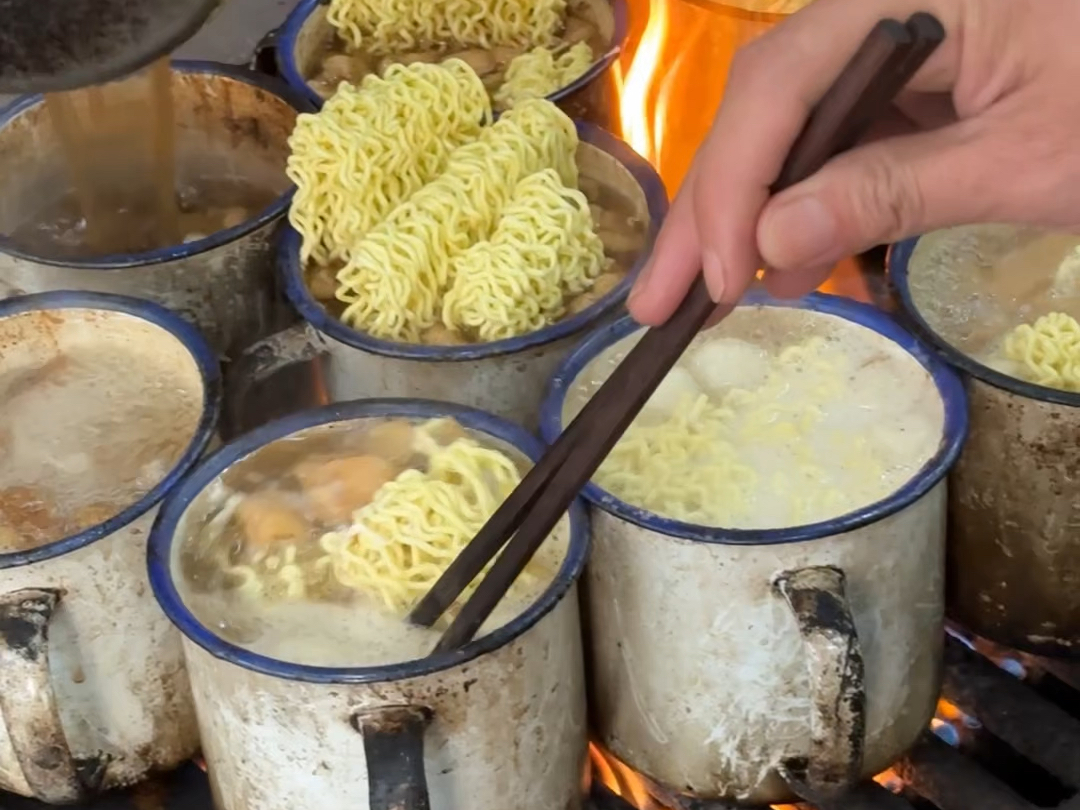 茶缸面是哪里的特色？老味道正流行，摆摊照样火爆！