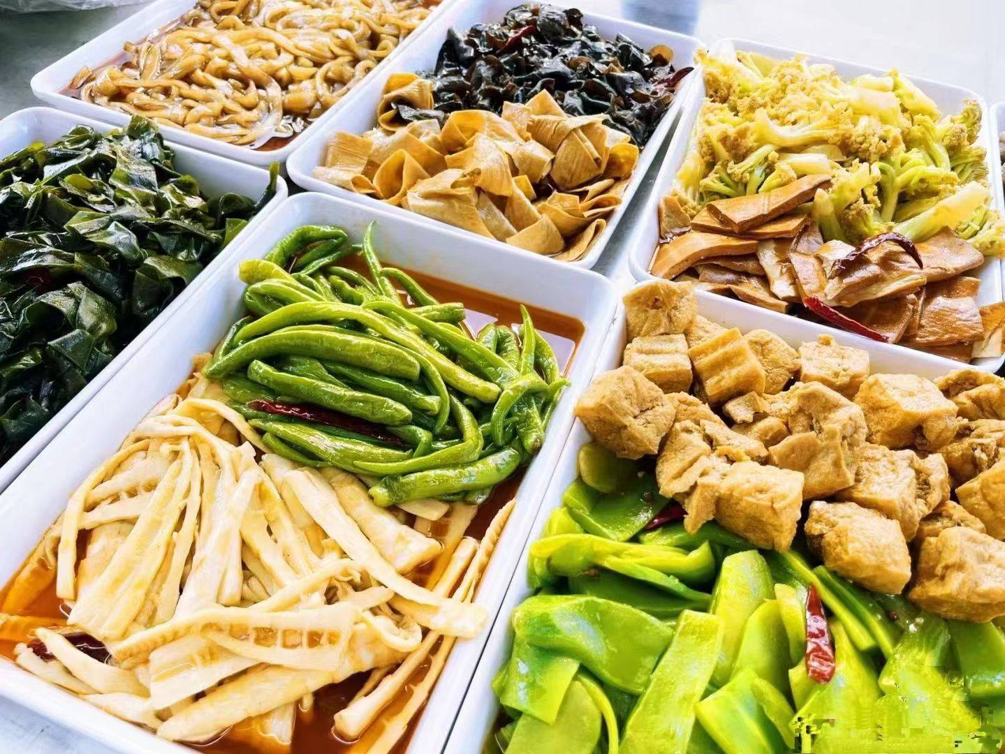 鸭货素菜怎么卤？卤得香，生意才稳当，摊位前顾客不走！