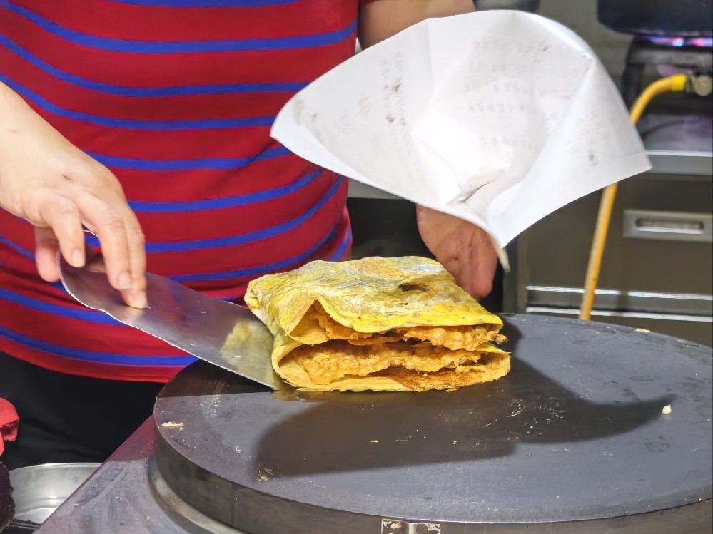煎饼果子怎么调面糊？配比才是关键，调得好生意才能火！