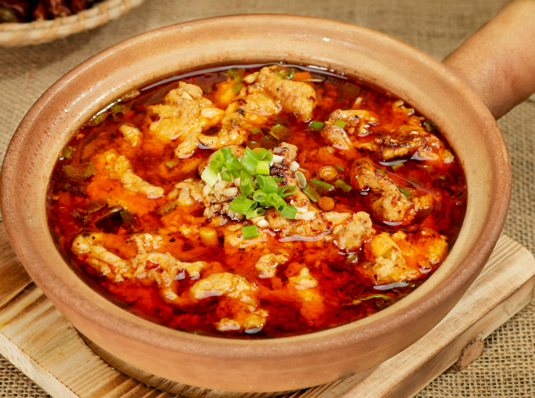 现在最火的小型餐饮是什么？选对方向，摆摊月入两三万不夸张！