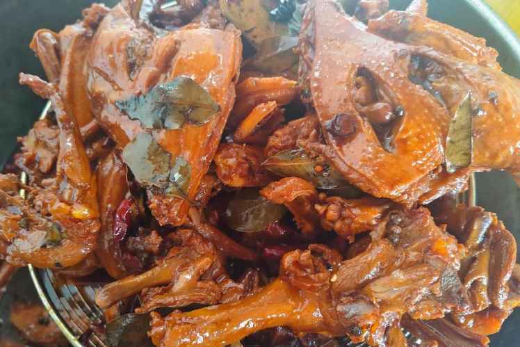 ​​猪头肉能跟鸭货一起卤吗？老卤师揭秘：共性与差异，手把手教你同锅卤出双拼美味​