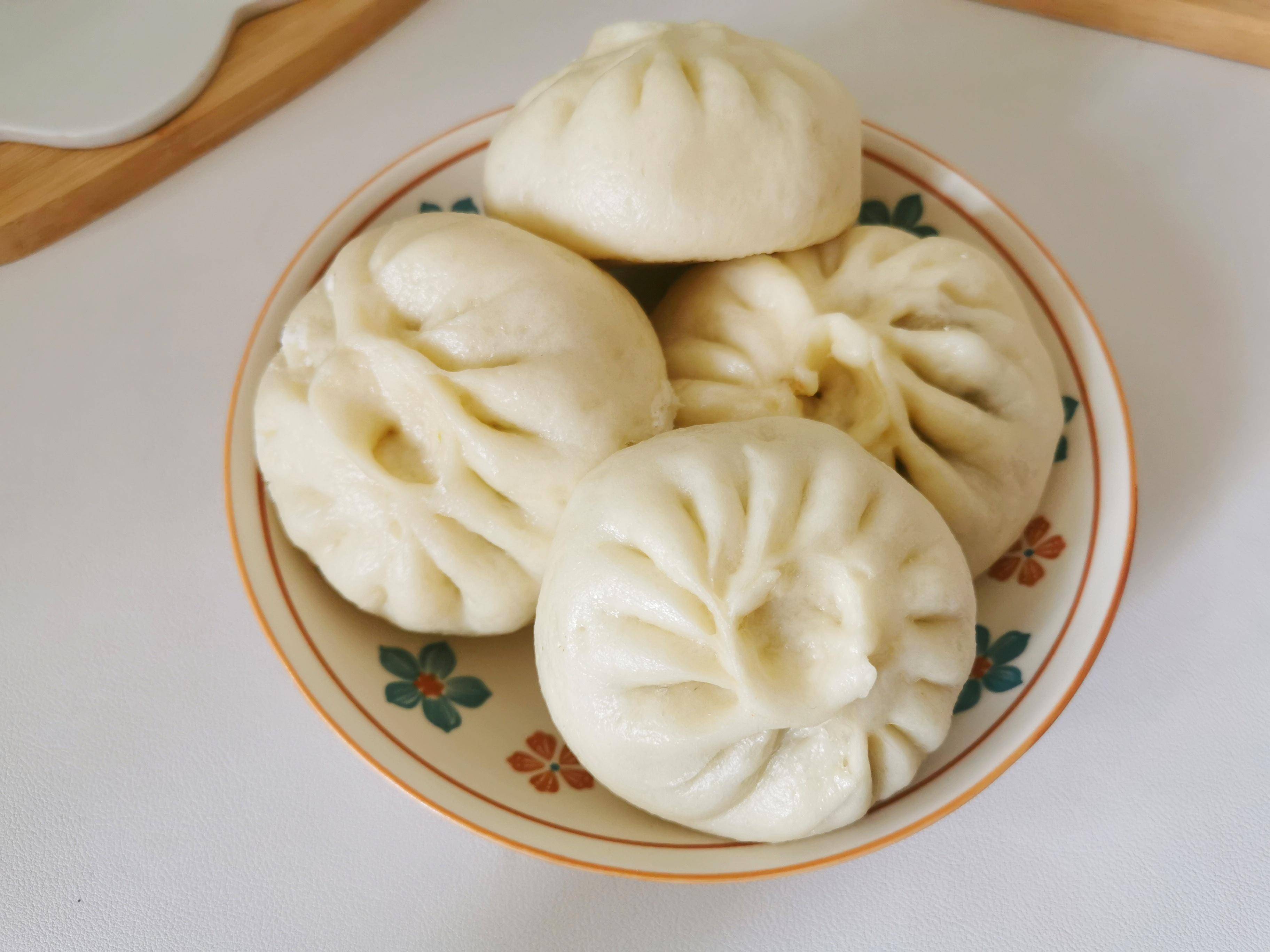挑战包 200 个包子摆摊，面发绝了却剩馅？
