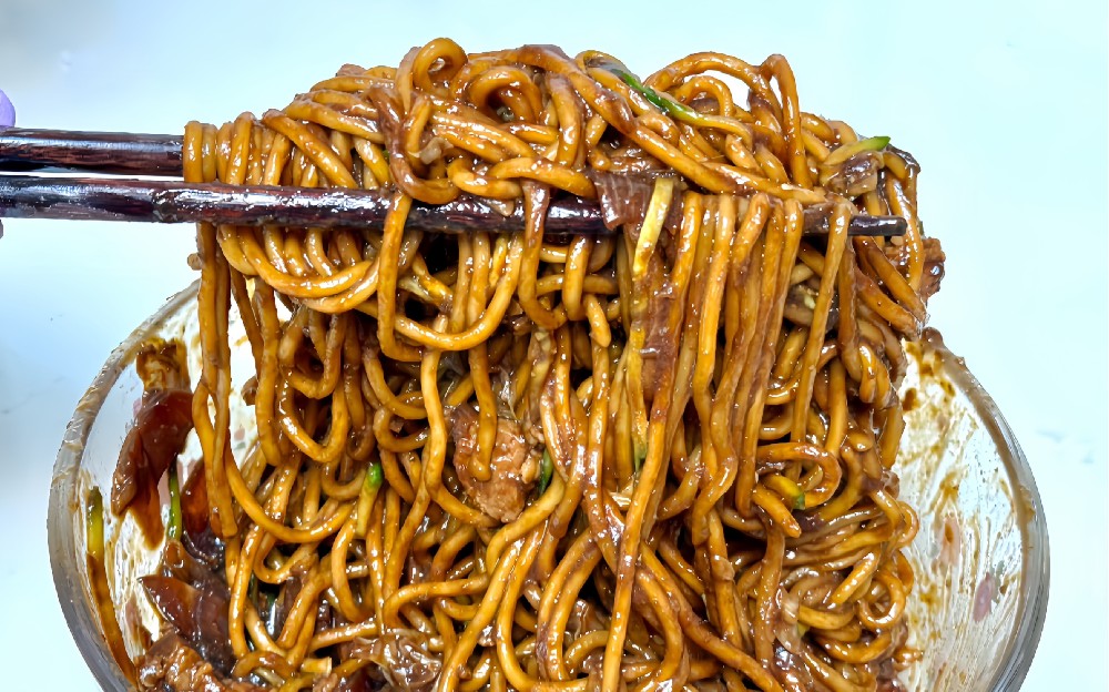 面馆怎么算成本和利润？核心环节要清楚，掌握技巧才能稳稳经营！
