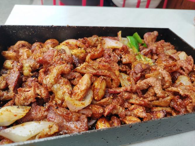 戳子肉赚钱吗？摆摊开店能行吗，背后的真实门道告诉你