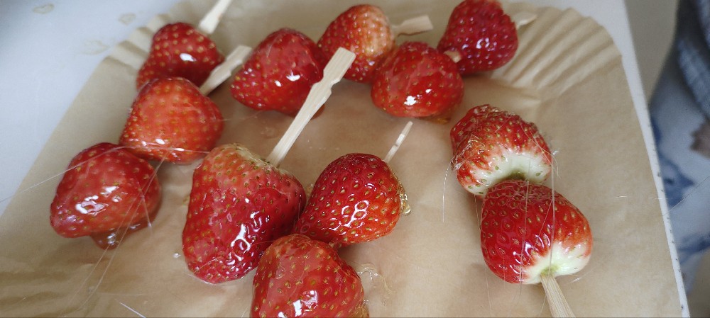 冰糖葫芦糖稀怎么熬?火候、比例、技巧都有讲究,一锅糖浆决定成败!