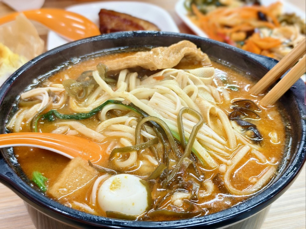 砂锅面配方商用怎么做?掌握汤底和火候秘诀,面香汤浓生意自然来!