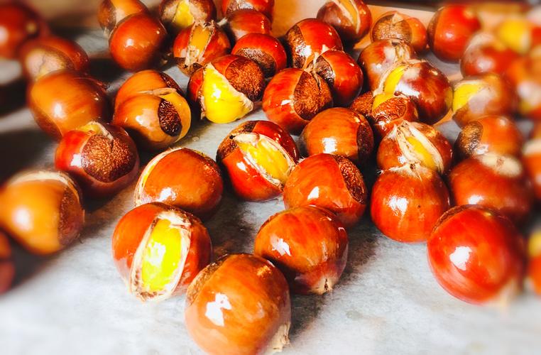 糖炒栗子一年能赚多少钱?香味飘满街的小买卖,背后藏着你想不到的门道!