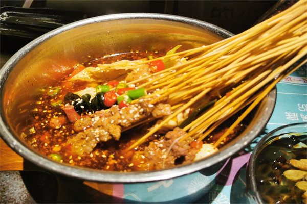冷锅串串的做法和配方怎么学?香味秘诀与开店技巧一起告诉你
