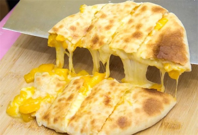 榴莲芝士饼培训班怎么选才靠谱？想学这门小吃先把这些问题想清楚