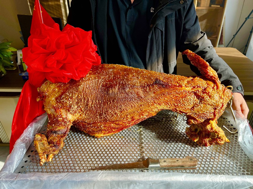 哪里有学烤全羊的？学技术选校避免走弯路全解析