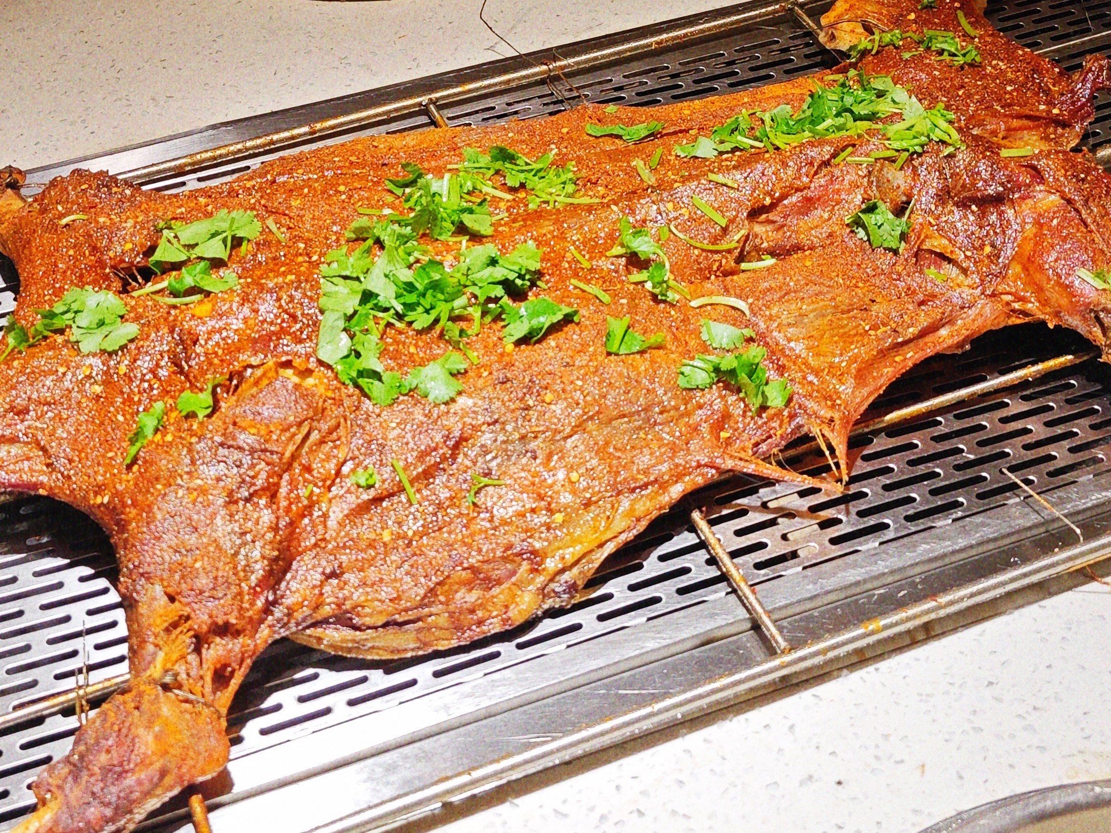 哪里有学烤全羊的？学技术选校避免走弯路全解析