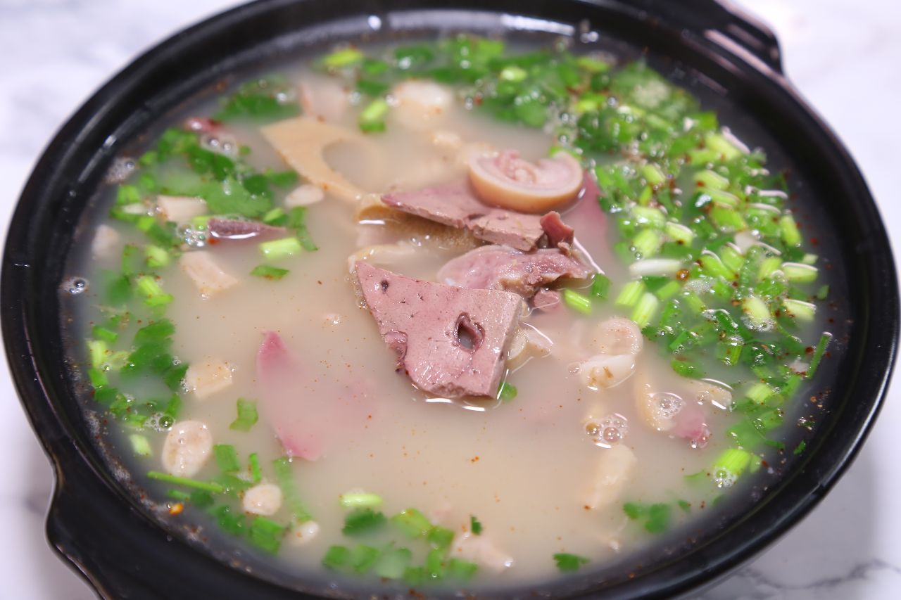 羊汤怎么做好喝汤又白？关键步骤别忽略，新手也能一次成功